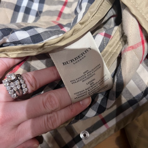 ❤️SOLD❤️🥰AUTHENTIC BURBERRY QUILTED JACKET COAT - Picture 3 of 7